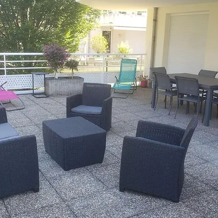 Comme Chez Vous Apartment *