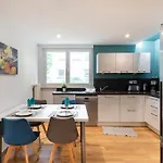Comme Chez Vous Apartment *
